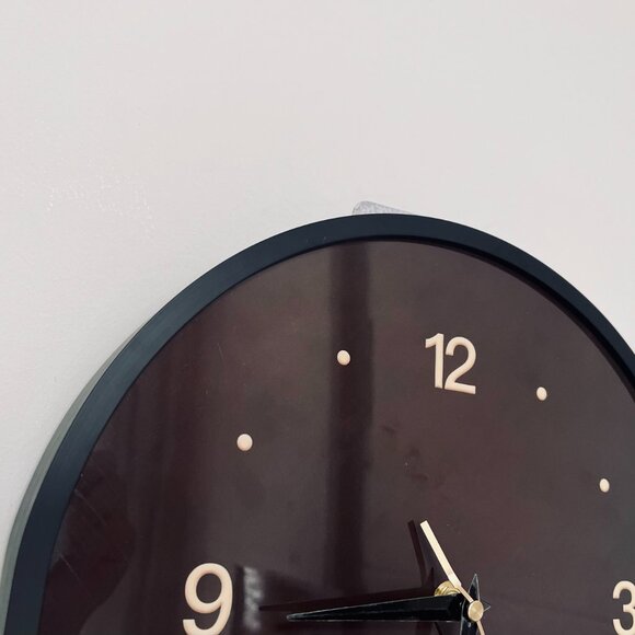 Fashionable KAWS Companion Clock, KAWS Home Decor, KAWS Room Decor Gift - Picture 4 of 7